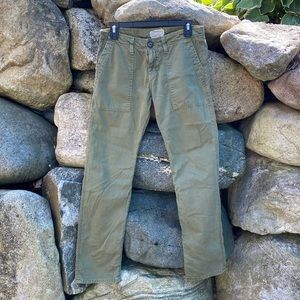 Army repair green cargo / boyfriend pants